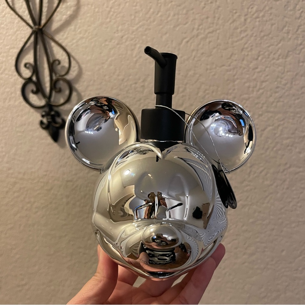 Silver Mickey Mouse lotion/soap dispenser🤍